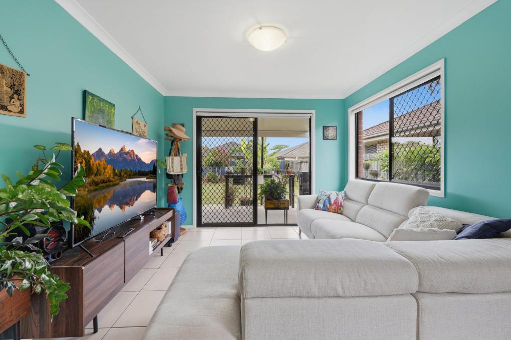 8 Waterlily Ct, Rothwell, QLD 4022