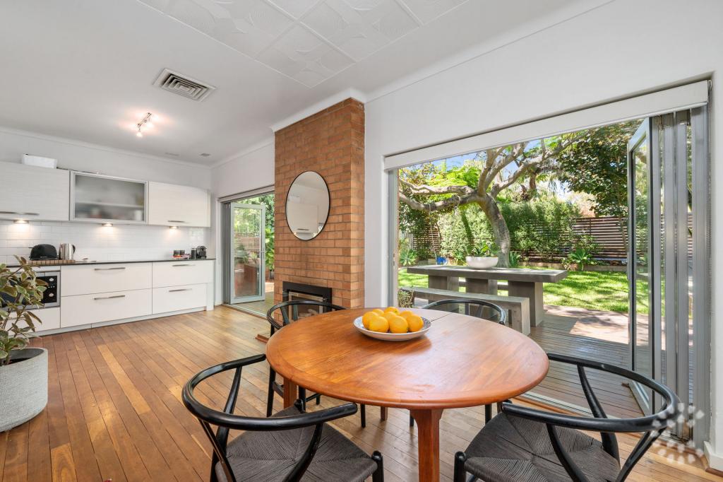 11 Taylor St, White Gum Valley, WA 6162