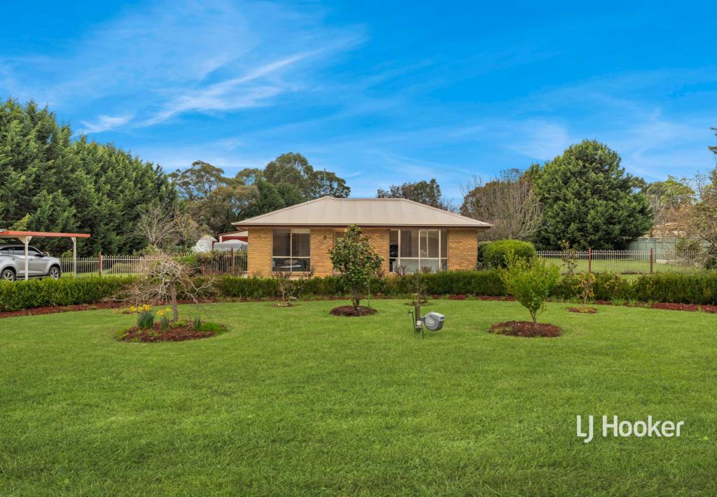 7 Kearns Cl, Broadford, VIC 3658