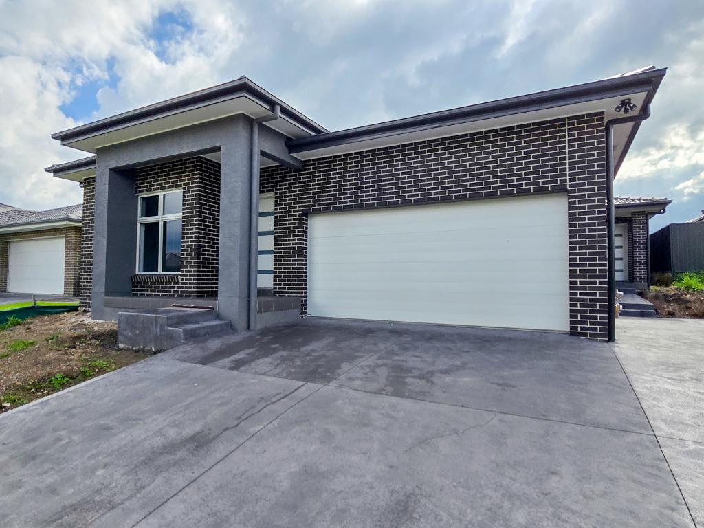 16 Mallee Cres, Tahmoor, NSW 2573