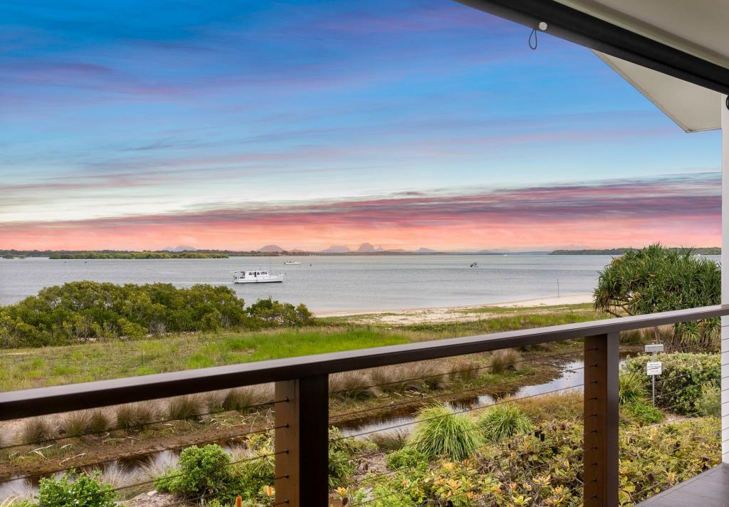 4 ORIOLE CL, BANKSIA BEACH, QLD 4507