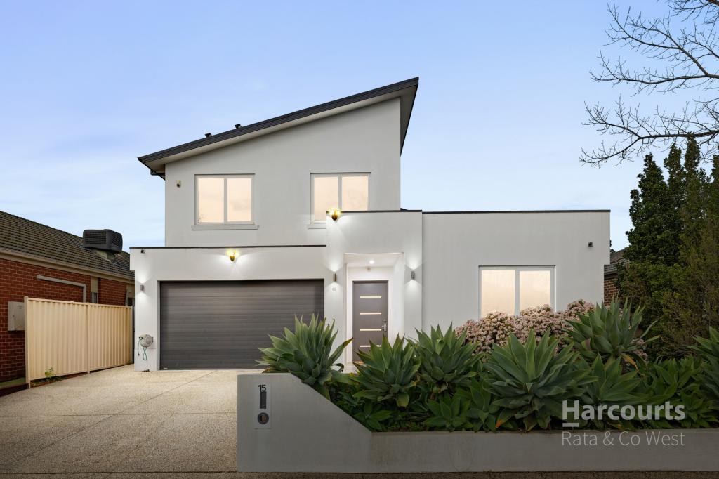 15 Aberfeldie Way, Caroline Springs, VIC 3023