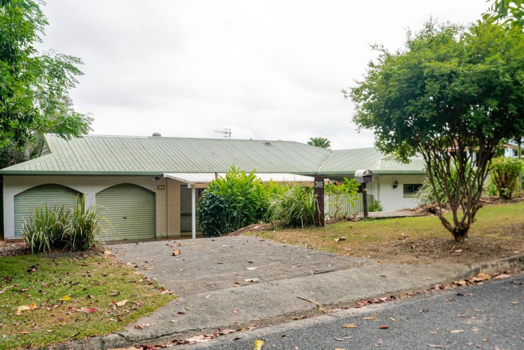 36 Minerva Ave, Mooroobool, QLD 4870