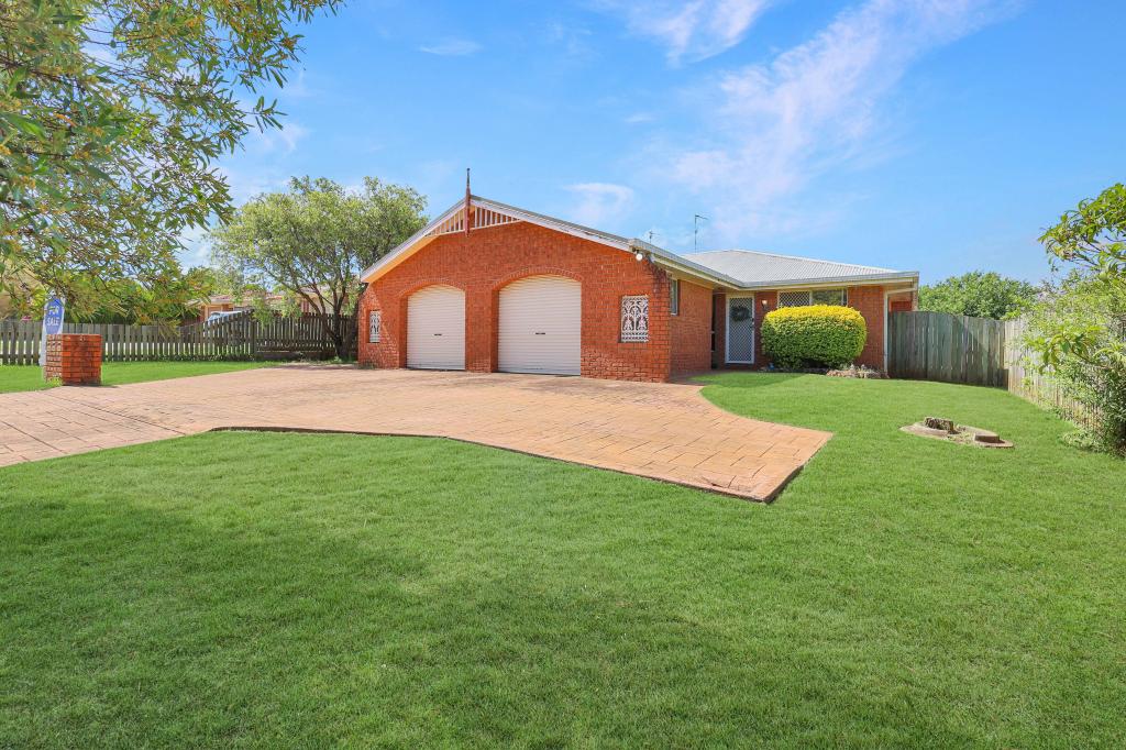 2/3 Gabrielle St, Kearneys Spring, QLD 4350