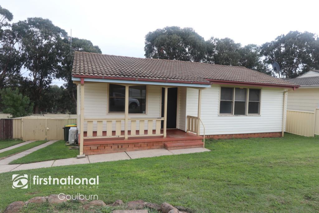 30 Strathallen Cres, Goulburn, NSW 2580