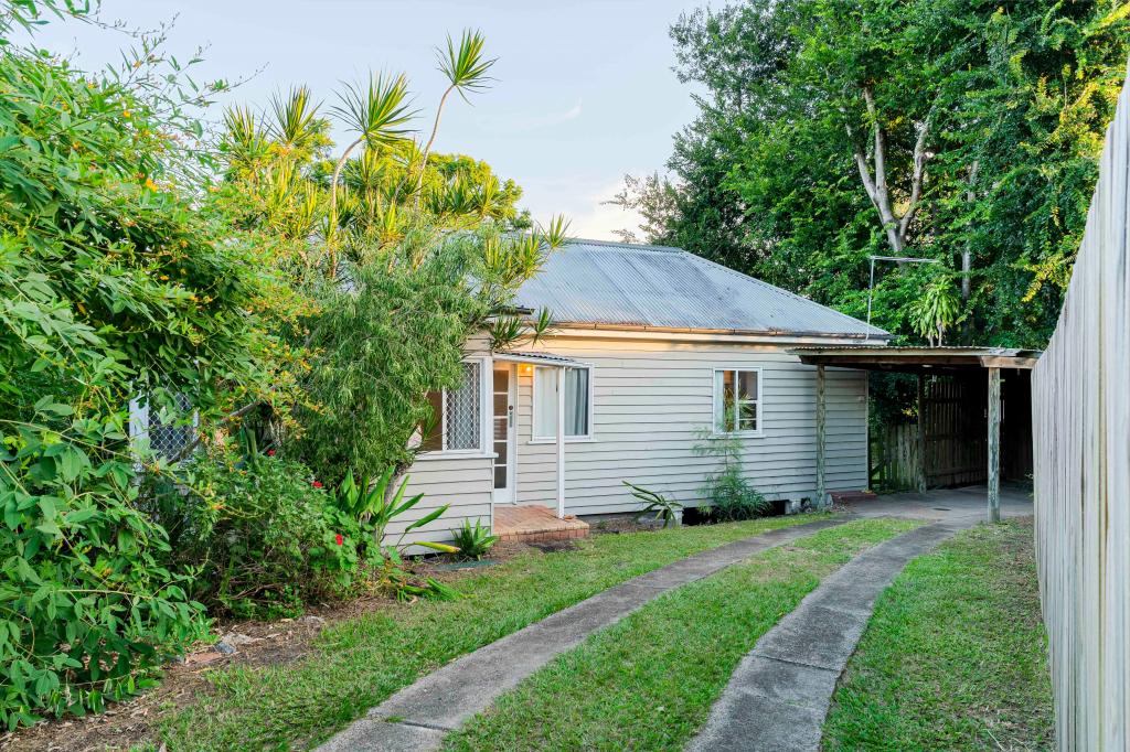 25 Luya St, Fairfield, QLD 4103