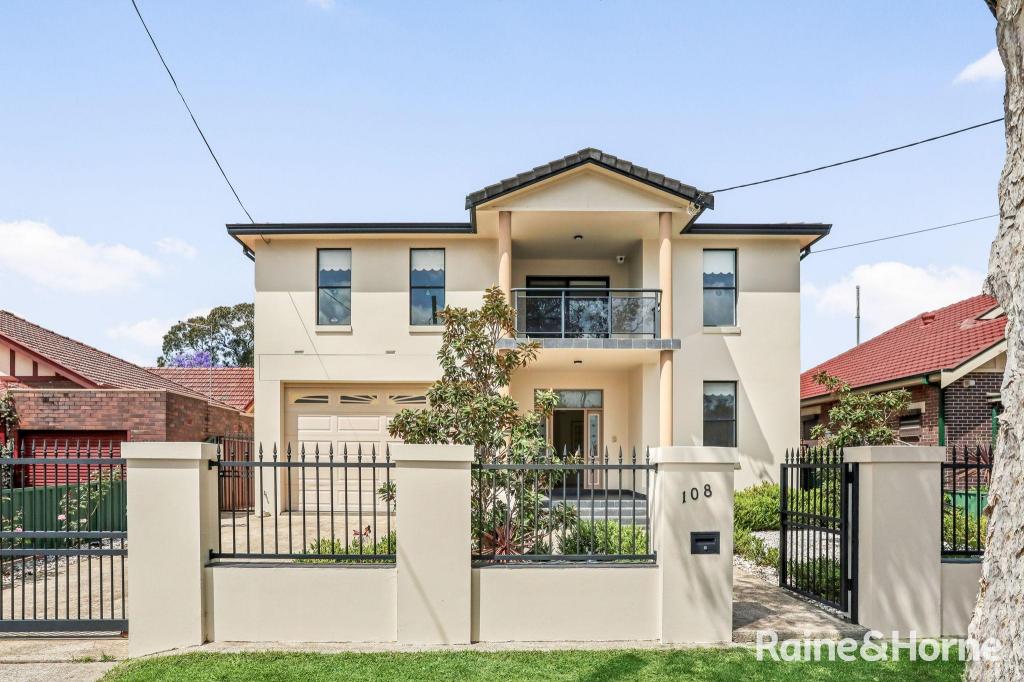 108 BAYVIEW AVE, EARLWOOD, NSW 2206