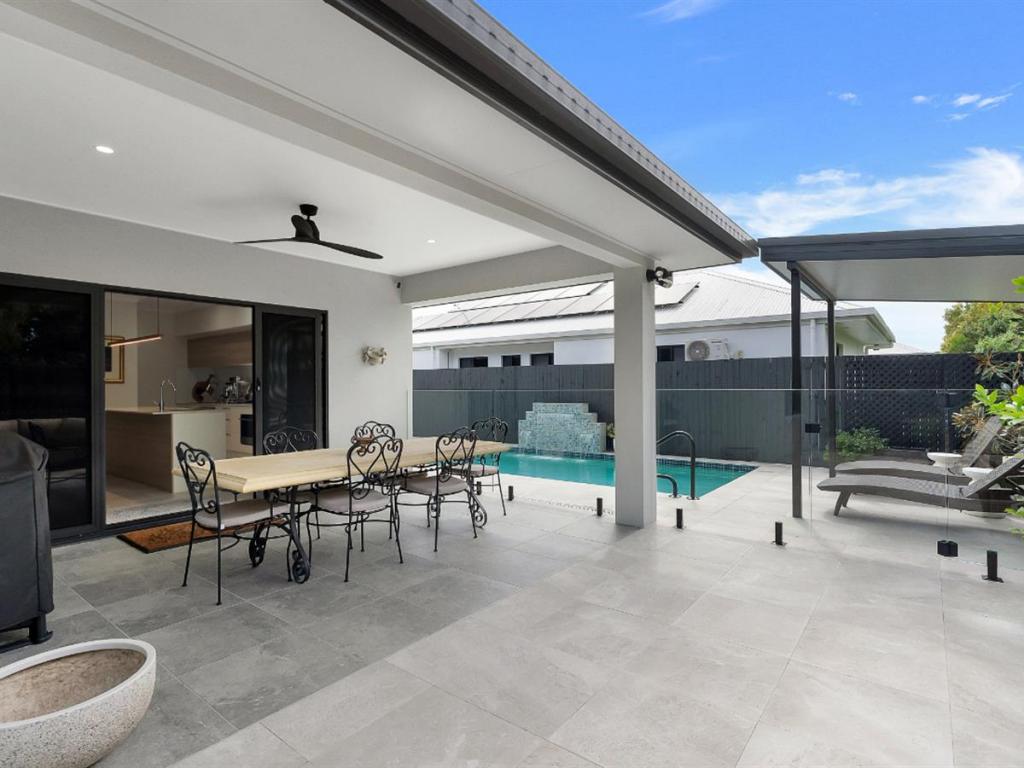 26 Gilberton Gte, Smithfield, QLD 4878