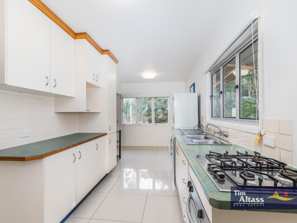 9a Acfold St, Norman Park, QLD 4170