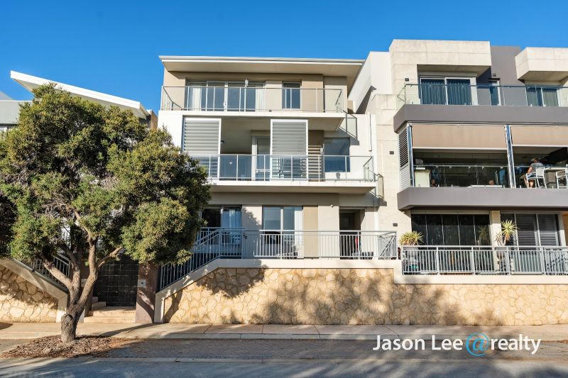 39 Caledonia Loop, North Coogee, WA 6163