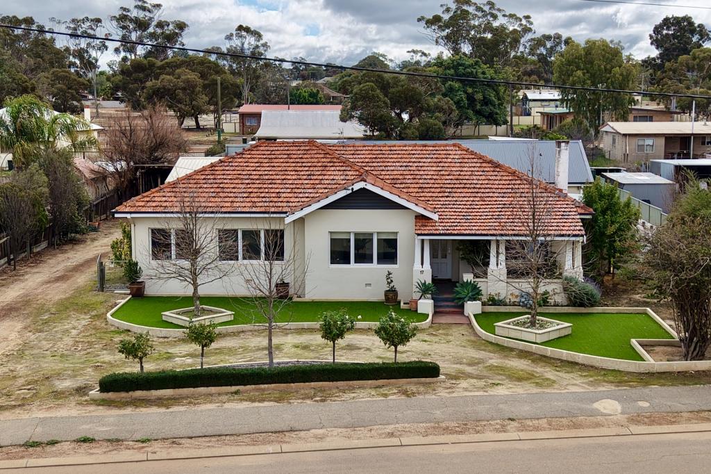 17 Avon St, Quairading, WA 6383