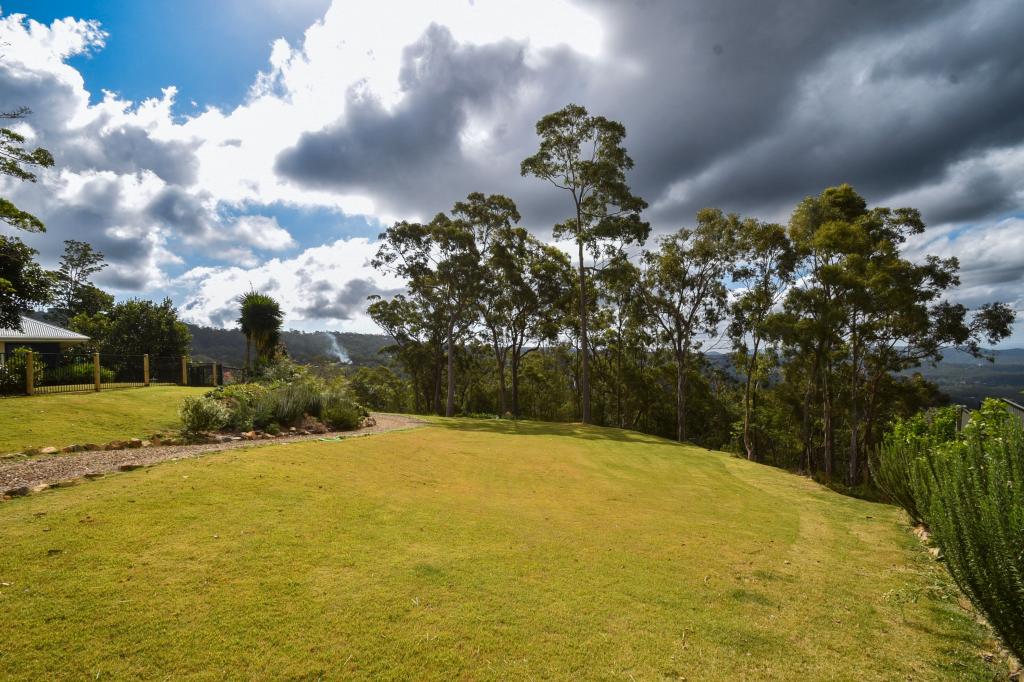 21 Wildflower Ct, Clagiraba, QLD 4211