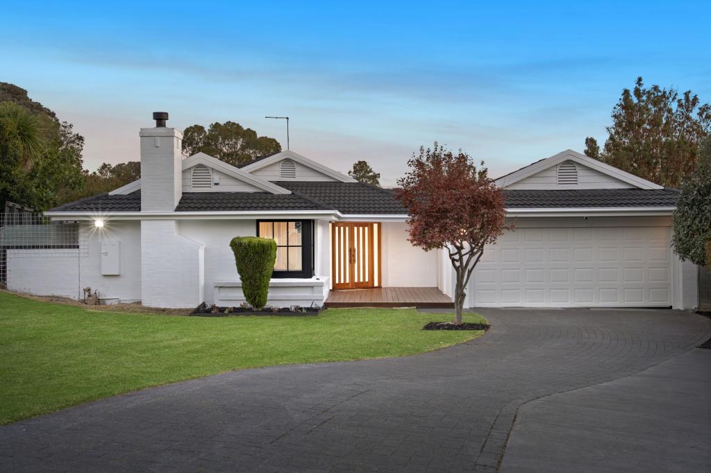 8 Rigby Mews, Rowville, VIC 3178