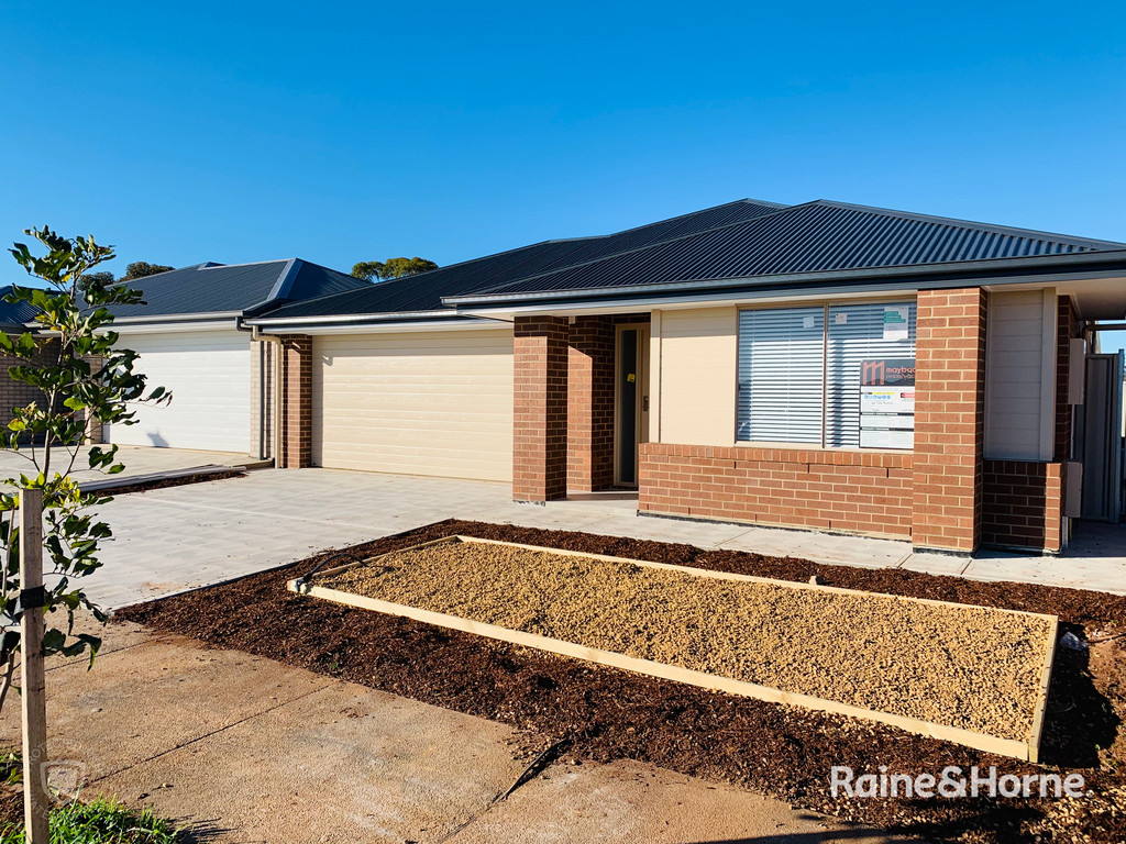 8 Prunus Ct, Munno Para West, SA 5115