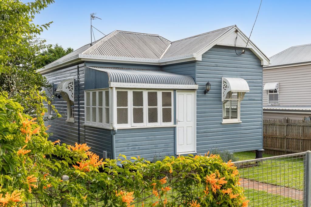 21 Loudon St, South Toowoomba, QLD 4350