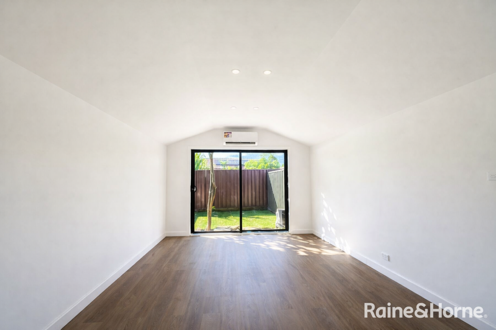 6a Argyle Pl, Macquarie Fields, NSW 2564