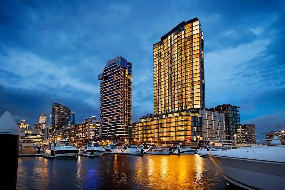 806/9 Waterside Pl, Docklands, VIC 3008