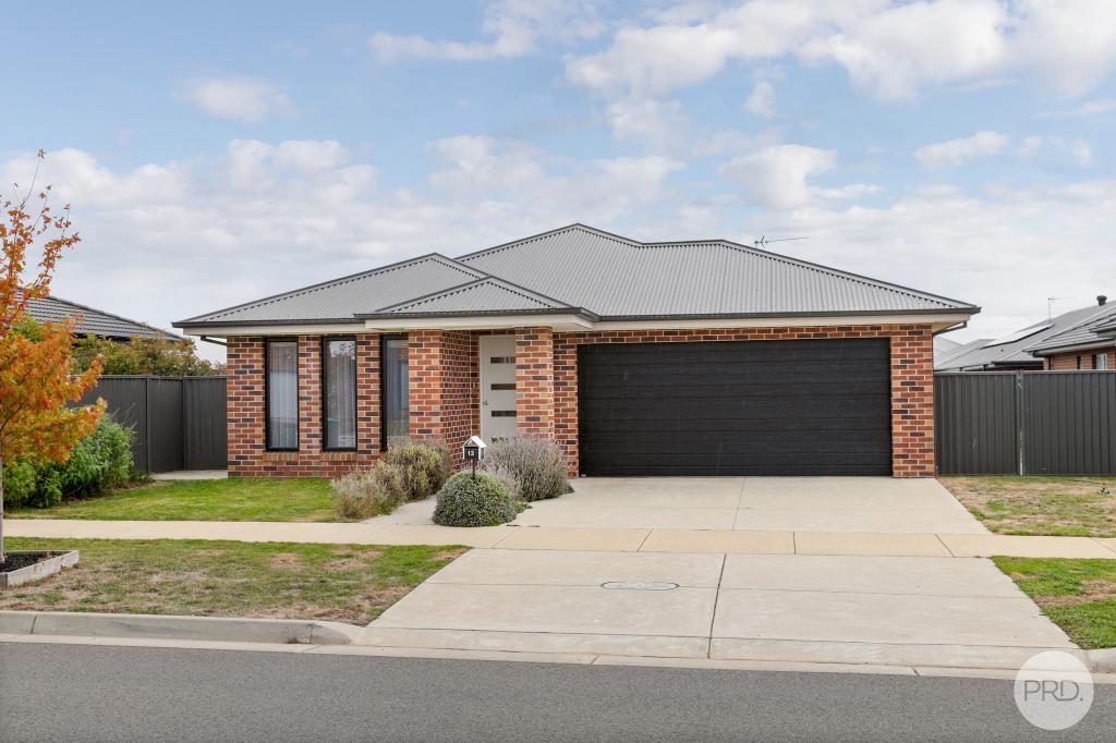 13 Lee Rd, Lucas, VIC 3350