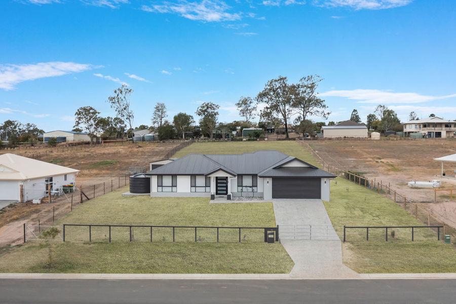 10 Beaumont Cl, Hatton Vale, QLD 4341