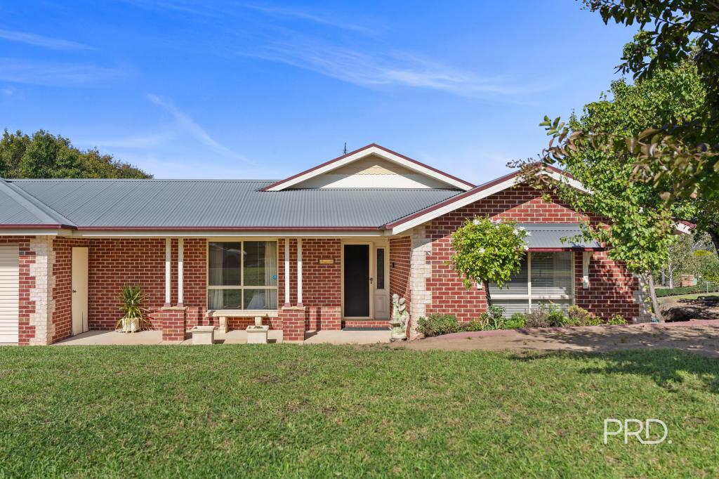 1 Roberts Way, Kooringal, NSW 2650
