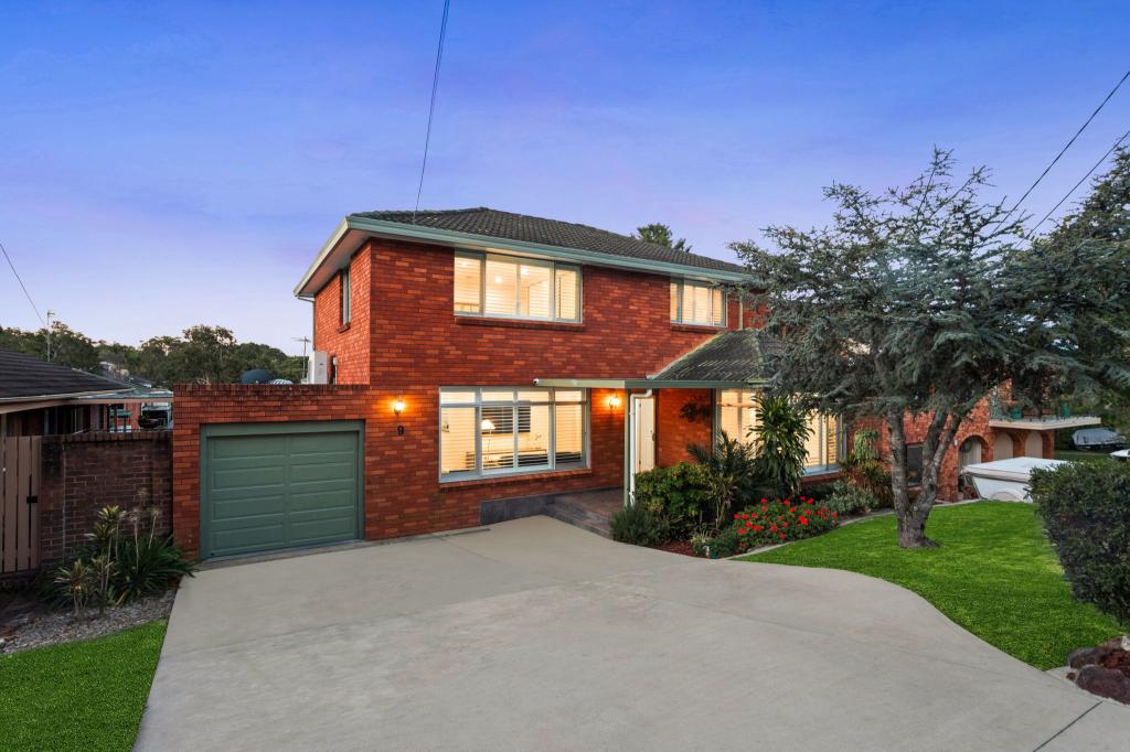 9 Waterside Pde, Peakhurst Heights, NSW 2210