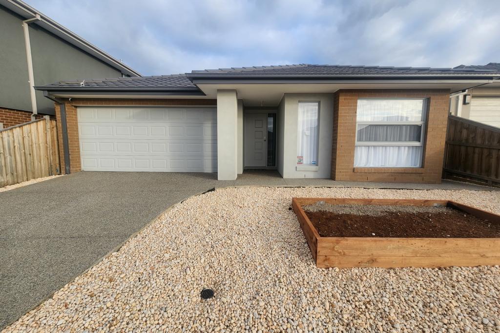 94 Restful Way, Rockbank, VIC 3335