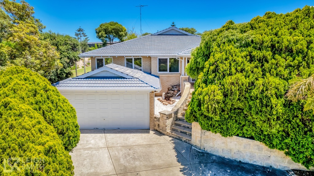 24 Hestia Pl, San Remo, WA 6210