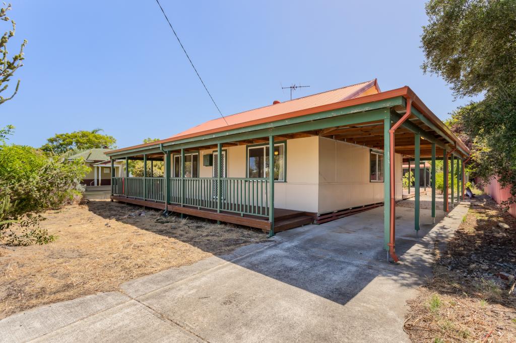 31 Gibbs St, Carey Park, WA 6230