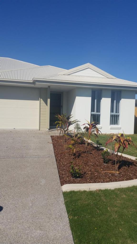 B/5 EMPIRE CCT, DUNDOWRAN, QLD 4655