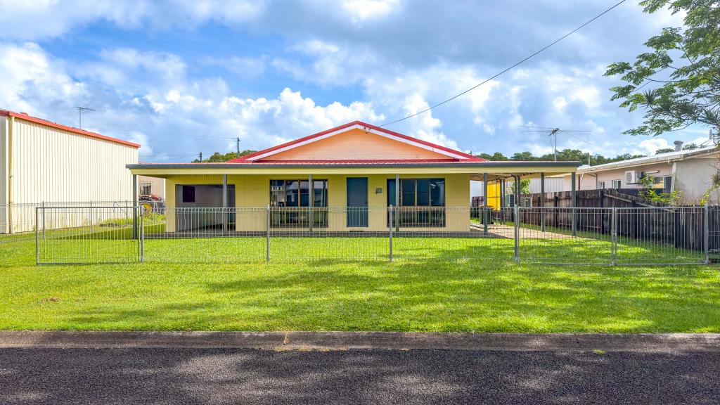 18 Ranleagh St, Kurrimine Beach, QLD 4871