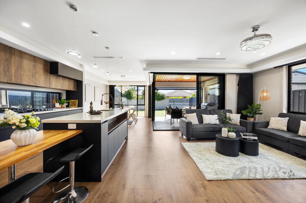 24 Pioneer St, Seaton, SA 5023