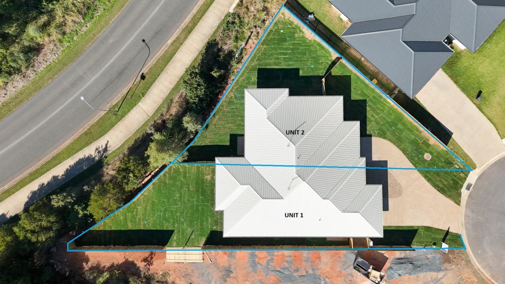 9 Atoll Cl, Pacific Heights, QLD 4703