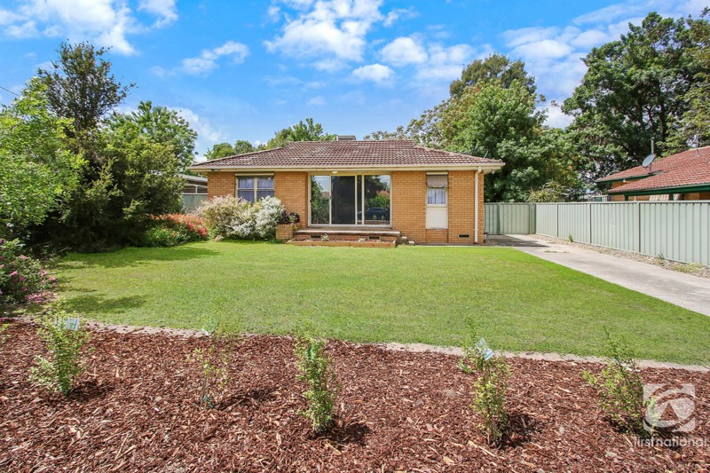 1060 Calimo St, North Albury, NSW 2640