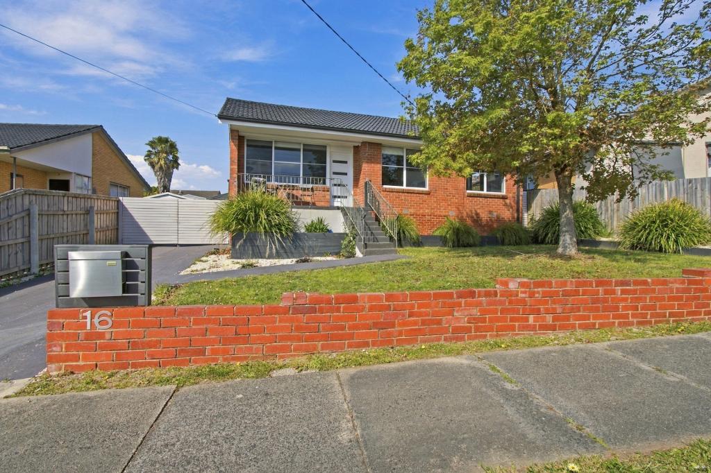 16 Firmin Rd, Churchill, VIC 3842