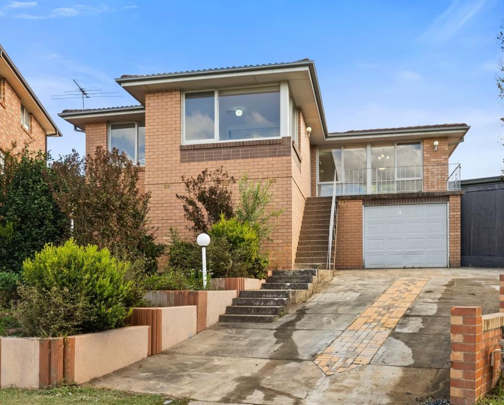 8 Tuscan Pl, Casula, NSW 2170