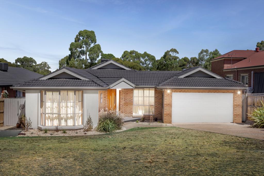23 Balmoral Cct, Sunbury, VIC 3429