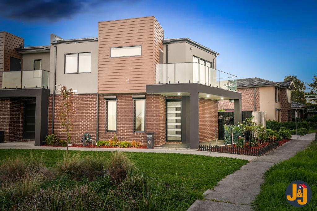 15 Byaduk Walk, Wollert, VIC 3750