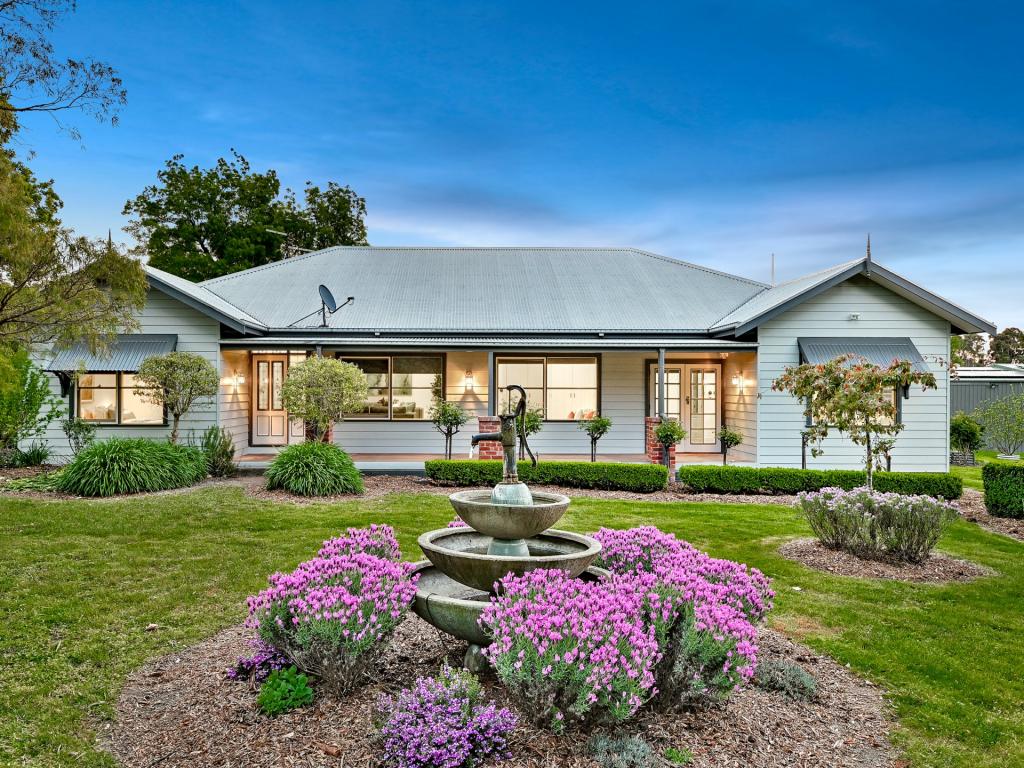 31 Wattletree Rd, Bunyip, VIC 3815