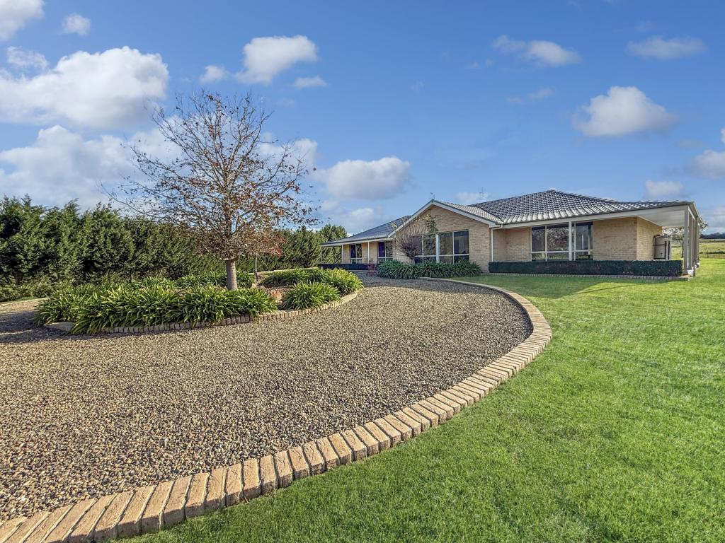 540 Heathfield Rd, Boorowa, NSW 2586