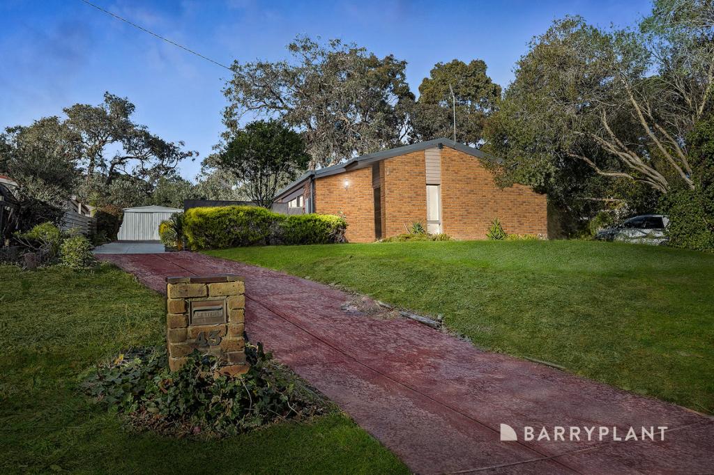 43 Carrathool Ave, Rosebud, VIC 3939