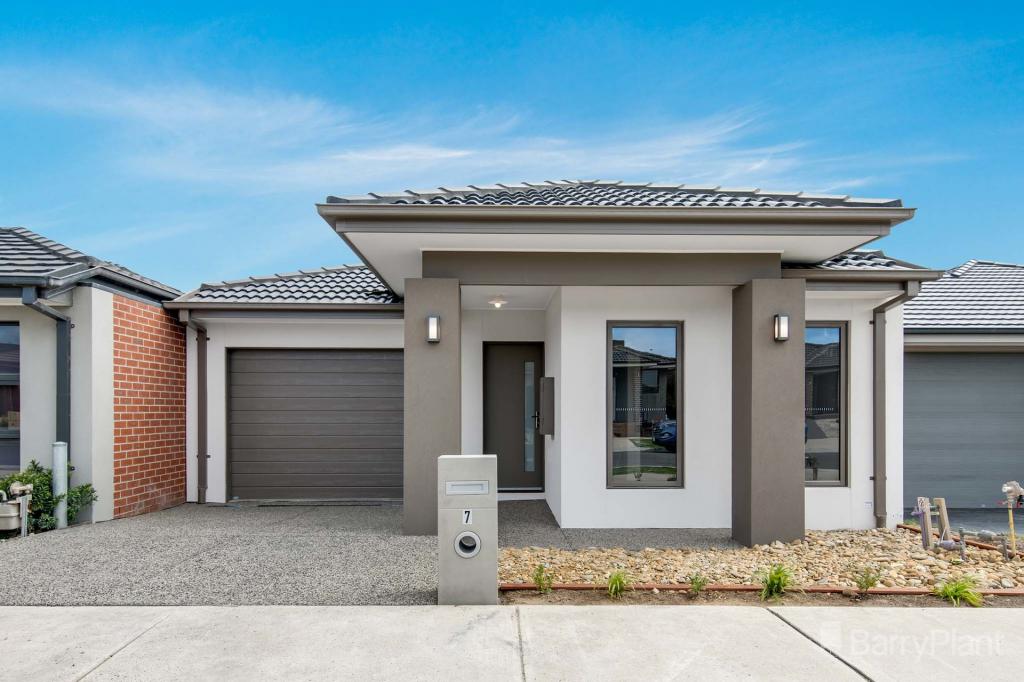 7 Freshman Ave, Clyde, VIC 3978