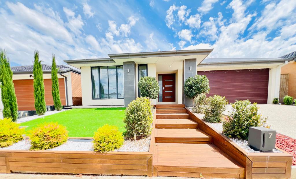 7 Wafer Rd, Manor Lakes, VIC 3024