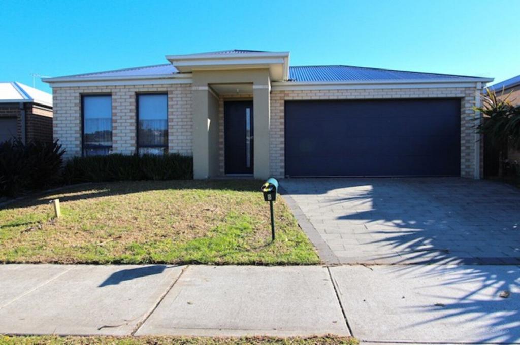 5 Burdekin Lane, Pakenham, VIC 3810