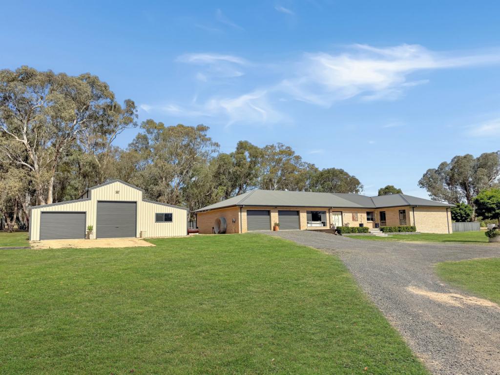 196 Pattersons Lane, Young, NSW 2594