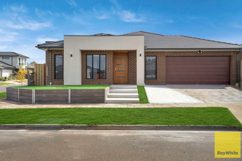 17 Medlar Ave, Manor Lakes, VIC 3024