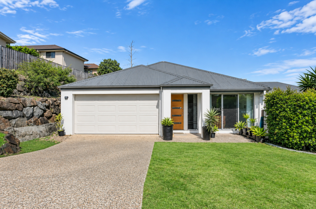 1/15 Kaplan St, Oxenford, QLD 4210