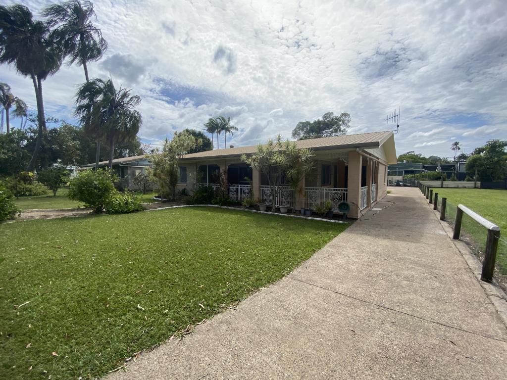 240 Boronia Dr, Poona, QLD 4650