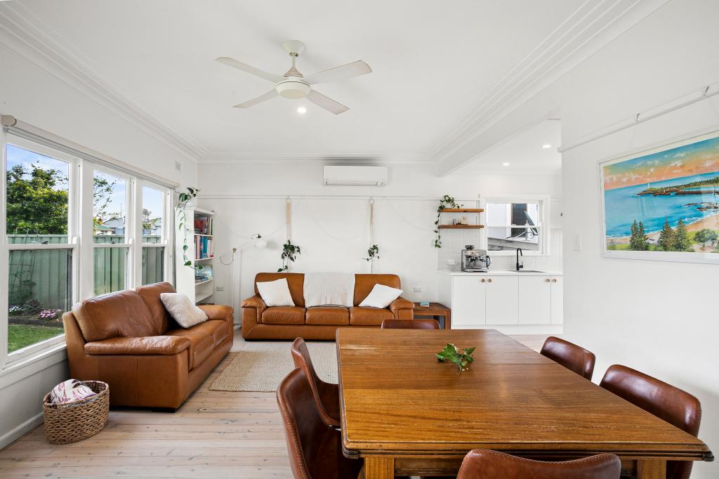 76 FARMBOROUGH RD, UNANDERRA, NSW 2526