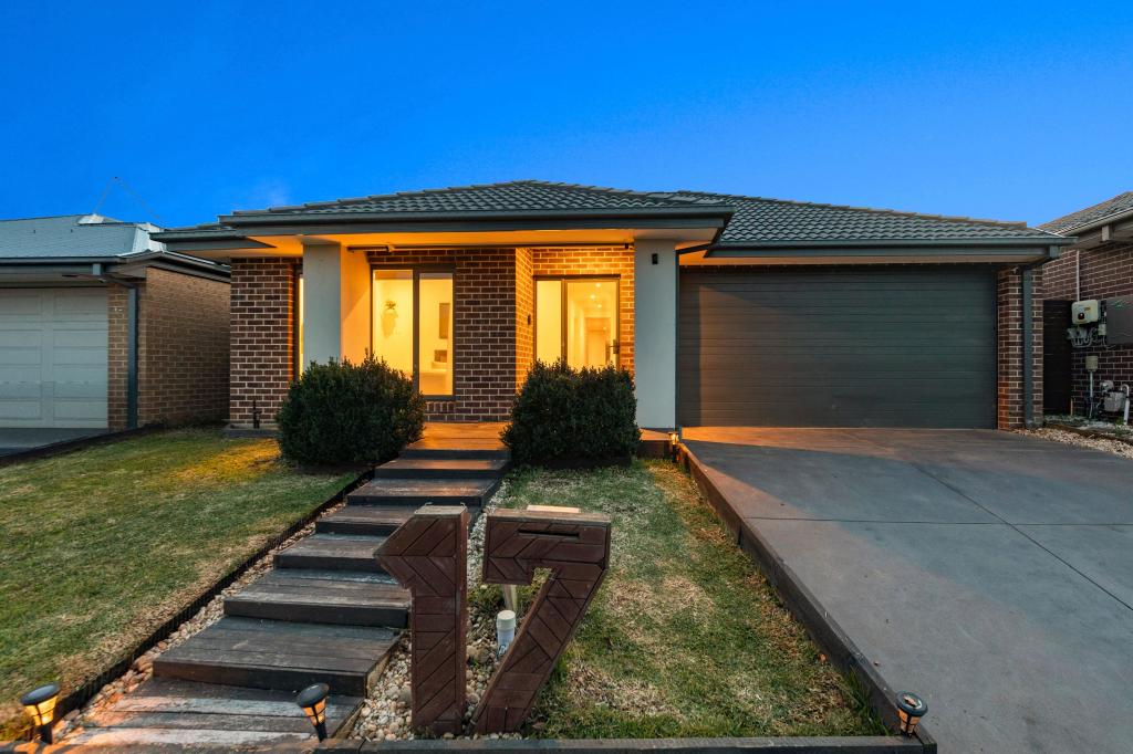 17 Shaw Rd, Officer, VIC 3809