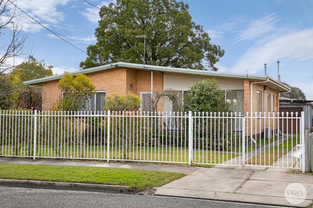 4 Goderic St, Wendouree, VIC 3355